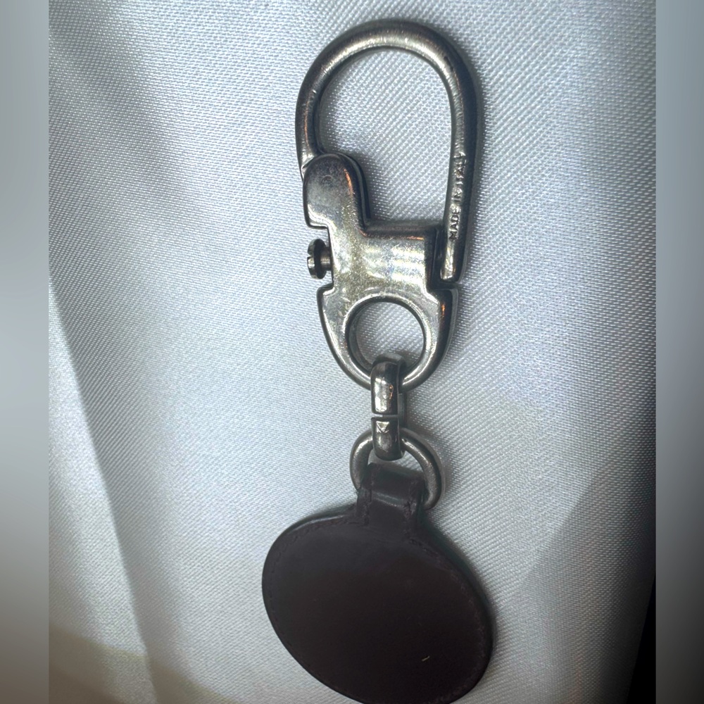 Gucci Keychain Leather Circle Logo Bag Charm Silver Clasp Rare 90s Y2K Vintage - Picture 2 of 7